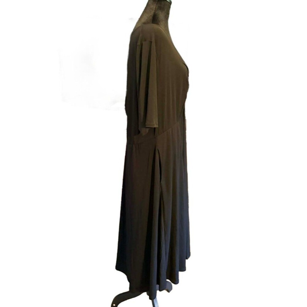 Torrid Ruched Midi Dress - Picture 3 of 4